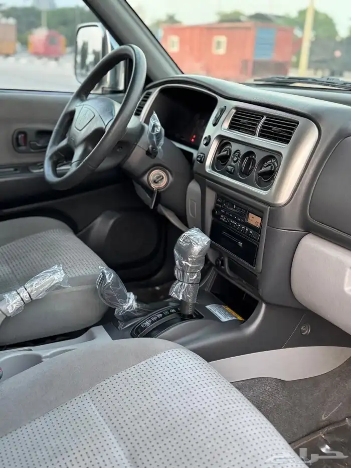 ميتسوبيشي ناتيفا 2011 14