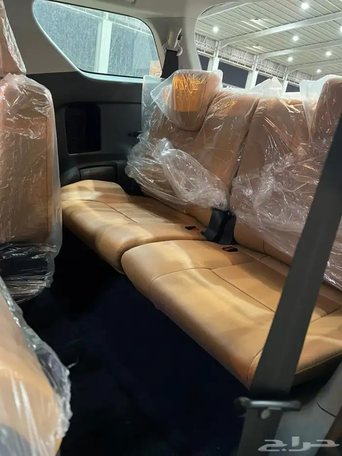 تويوتا فورتشنر VX3 بنزين 2025 كاش وتقسيط 11