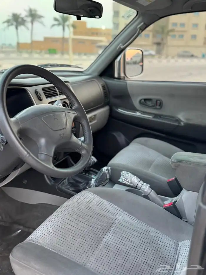 ميتسوبيشي ناتيفا 2011 18