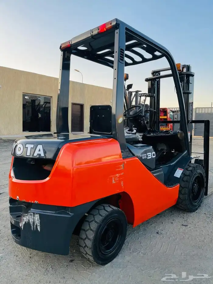 ايجار رافعات شوكية للايجار اسعار منافسه رافعه فوركلفت سكينه 9