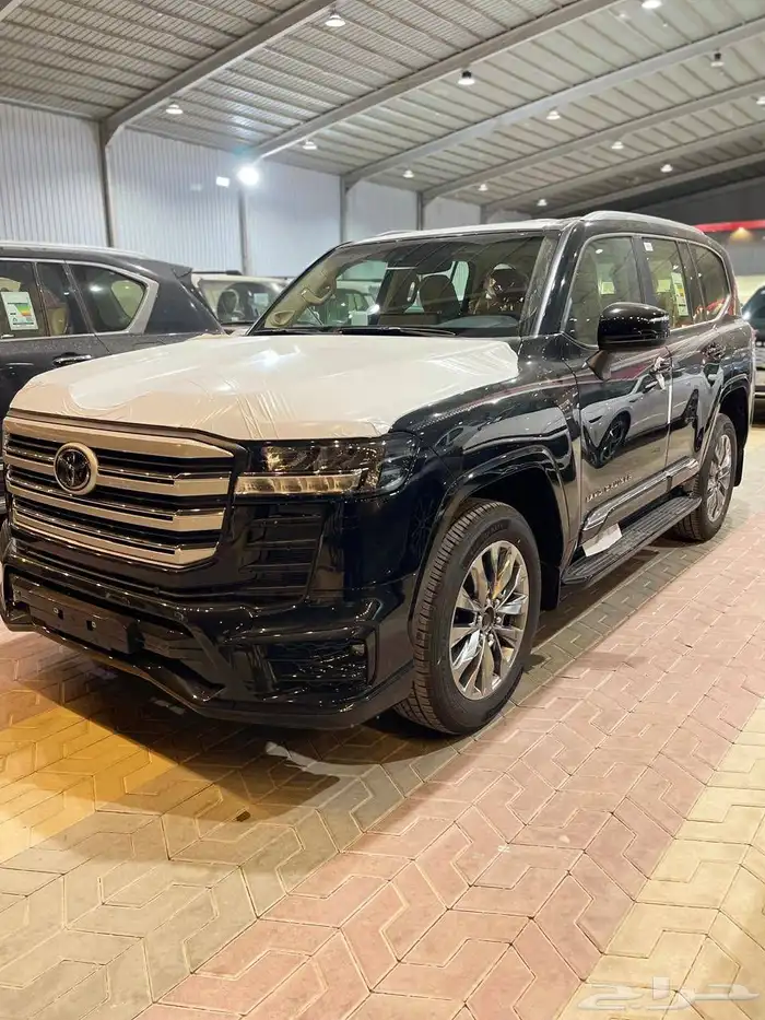 لاندكروزر جكسار GXR L4 2025 2