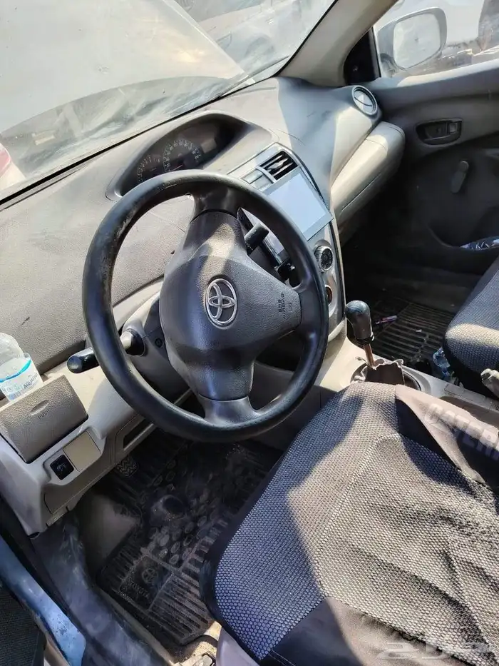 تويوتا يارس 2012 6