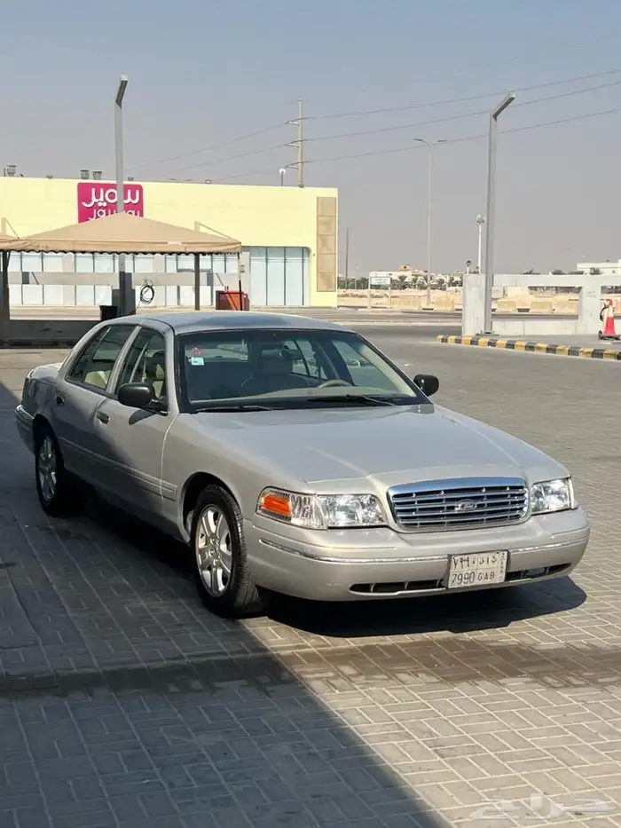 للبيع فورد فكتوريا 2007 ممشى 227000ب الميل مرشوش كامل تجميل 11