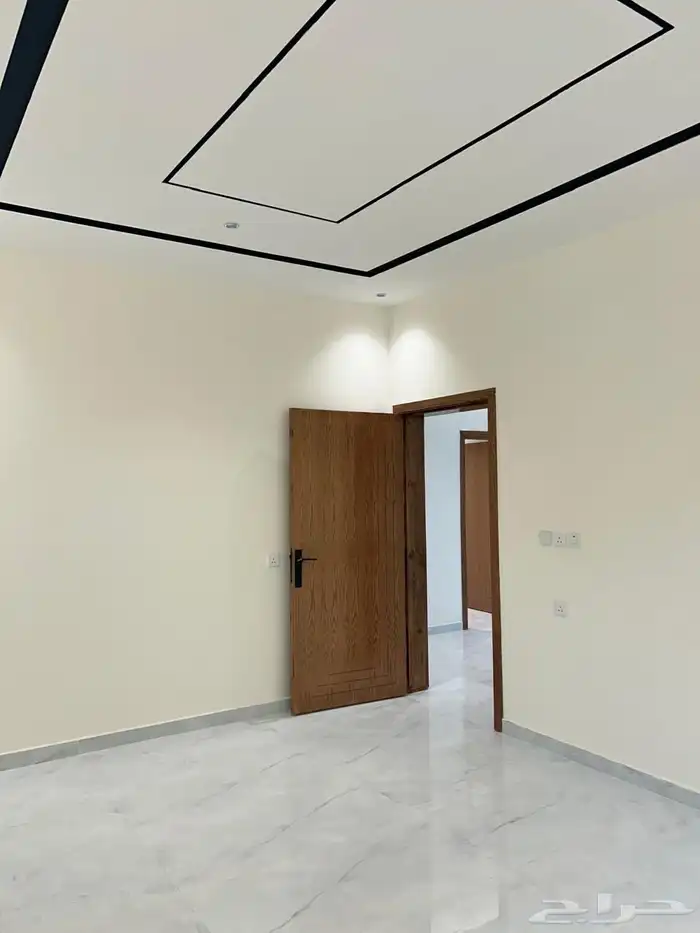 شقة للايجار و ملحق مع السطح 10