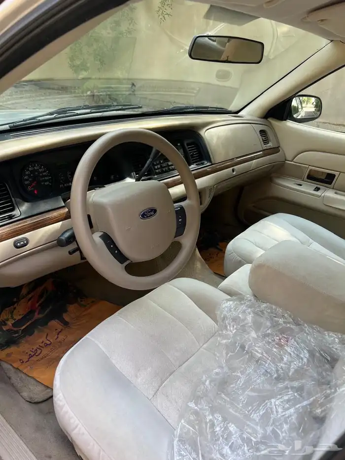 فورد - كراون فتوريا 6