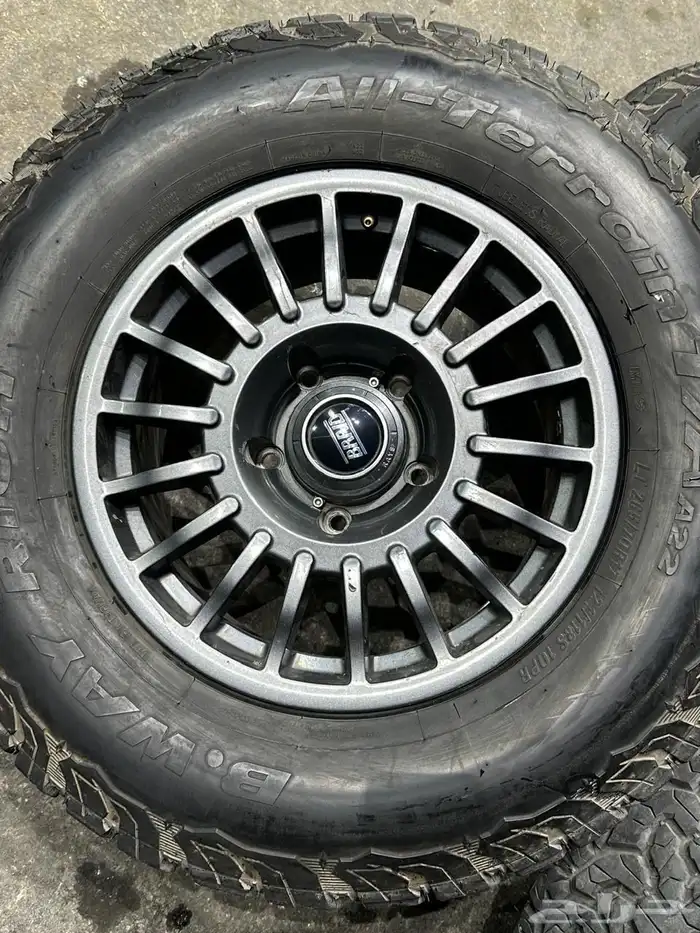 جنوط برايد 5 مسمار مع كفرات نص حجري مقاس 17 جيب 10