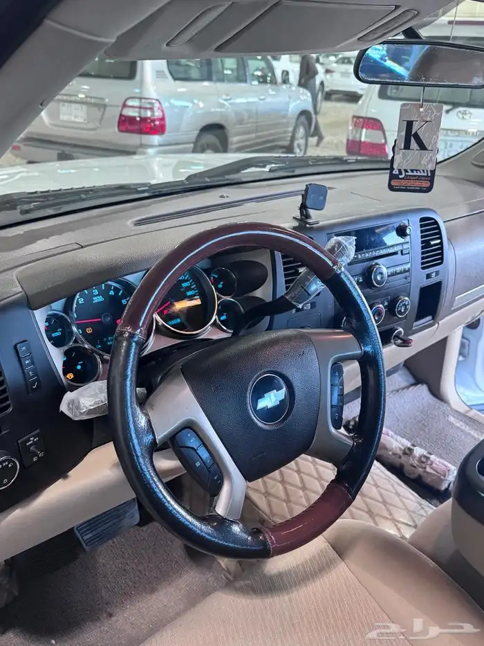 سلفرادو 2013 z71 فل 9