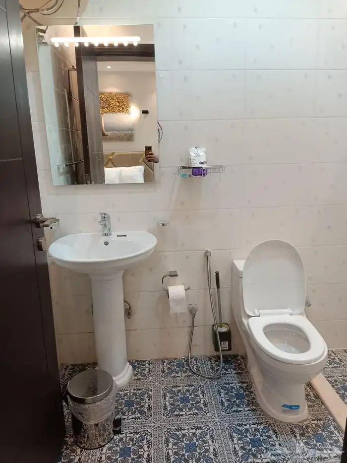 غرفة خاصة للايجار اليومي والشهري حي البدراني 7