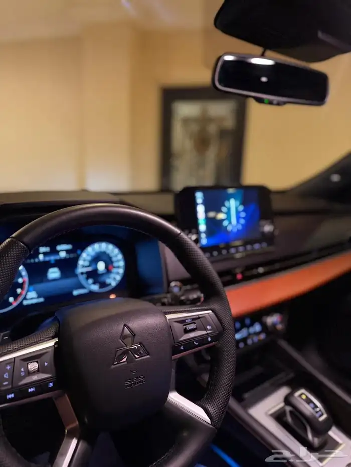 متسوبيشي اوت لاندر ليمتد اعلى فئة موديل 2024 9