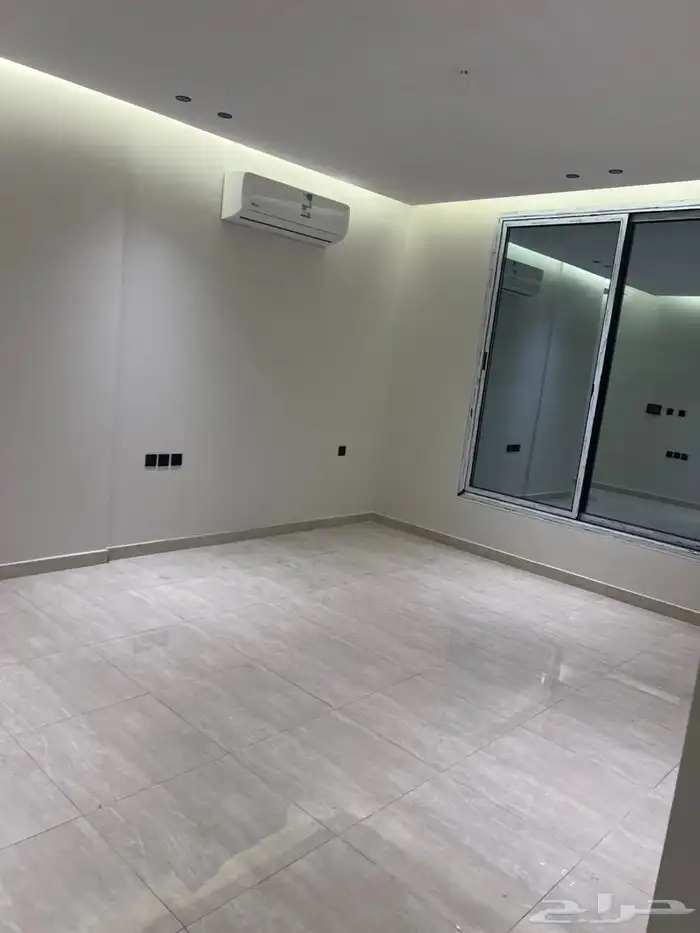 شقة فاخرة الايجار مدخلين سكن او ستثمار جاهزه 4