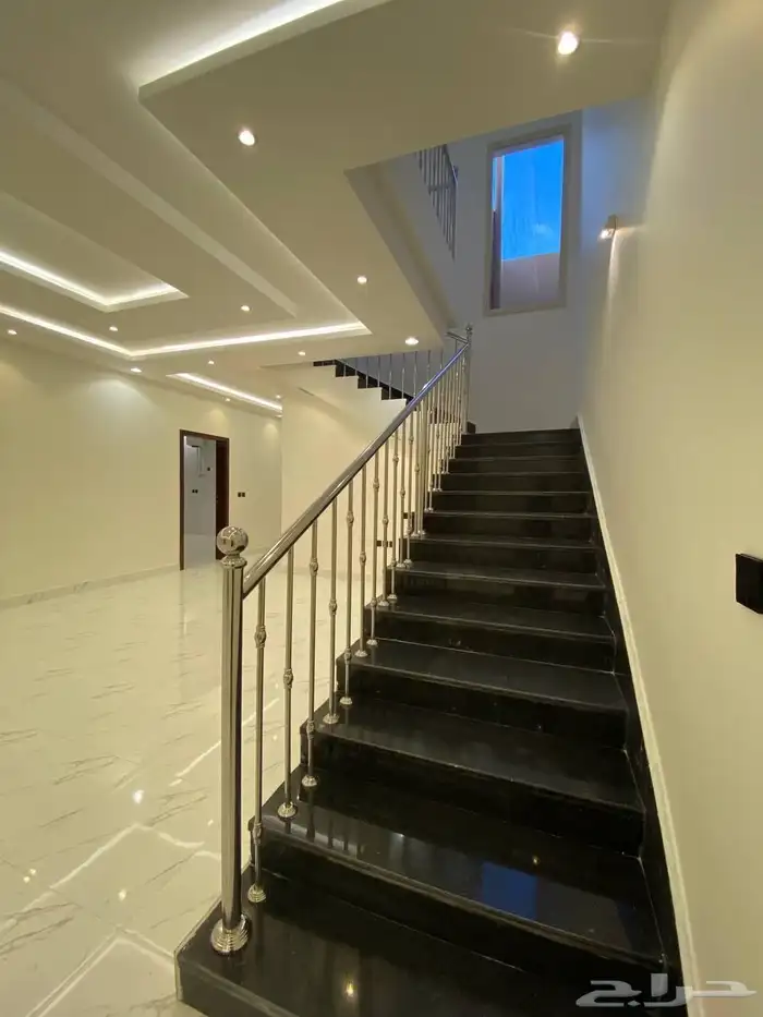 دور علوي للبيع (روف) 1