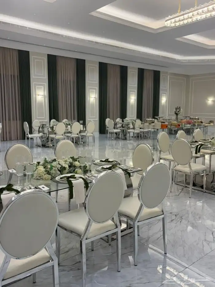 تاجير طاولات 4