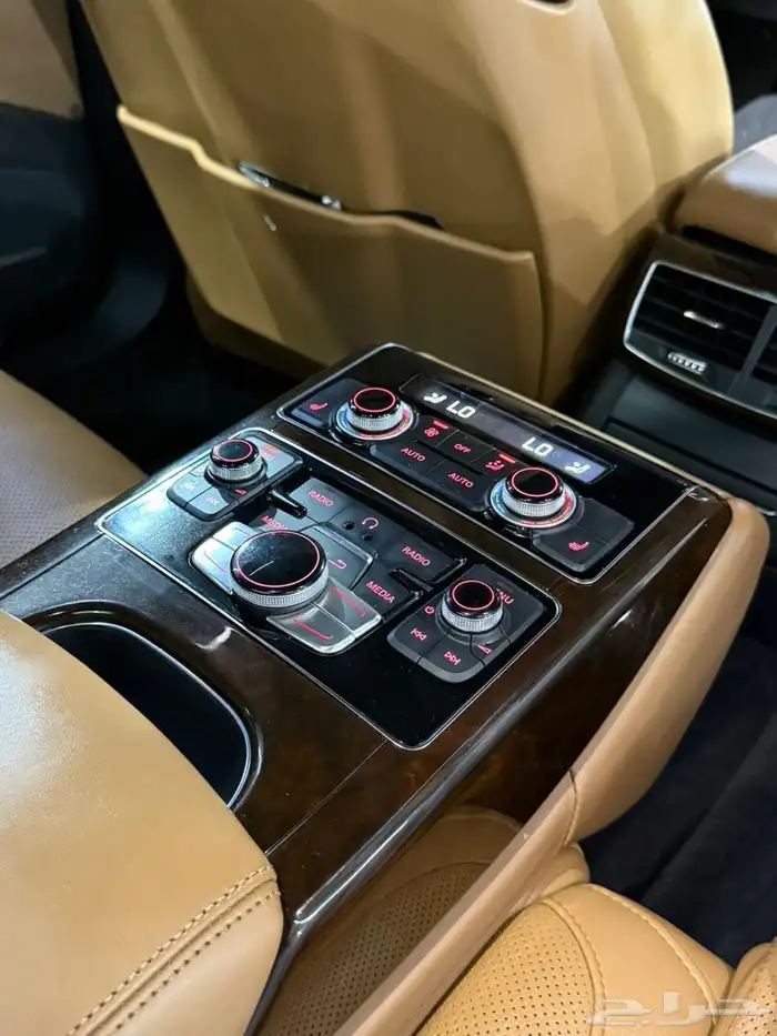 اودي A8L 2015 (( بحالة ممتازة )) 9