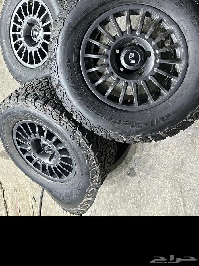 جنوط برايد 5 مسمار مع كفرات نص حجري مقاس 17 جيب 5