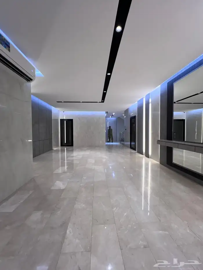 شقه فخمه ( مكيفات - مطبخ)المروه للايجار 3