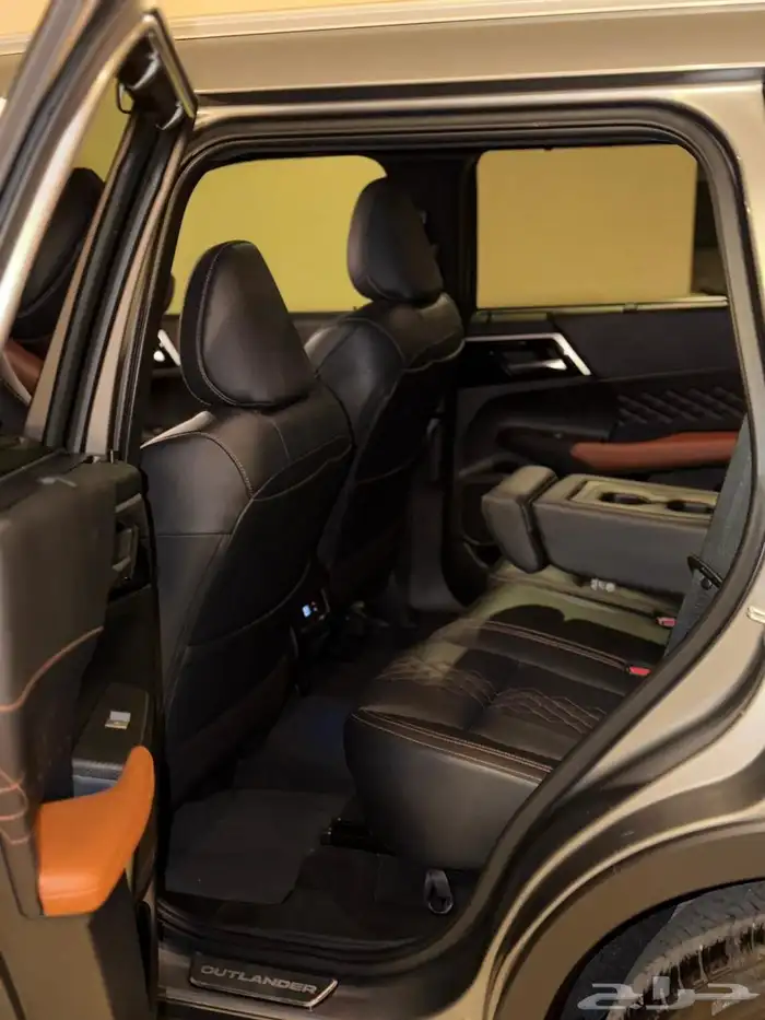 متسوبيشي اوت لاندر ليمتد اعلى فئة موديل 2024 8