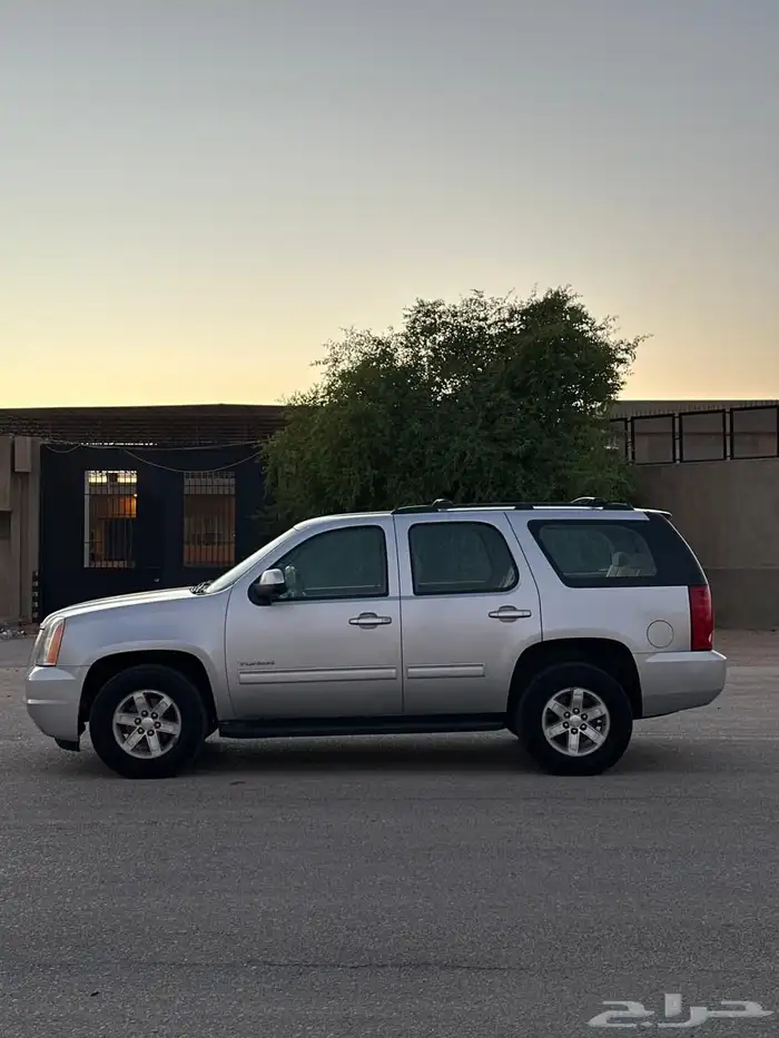 للبيع يوكن 2013 سعودي 3