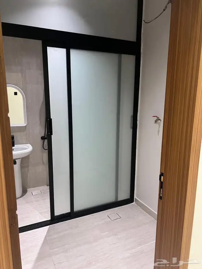 شقة فاخرة الايجار مدخلين سكن او ستثمار جاهزه 0