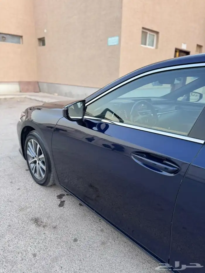 لكزس ES300 هايبرد 4