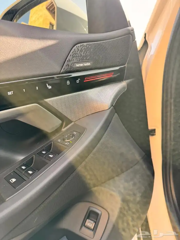 بي ام دبليو 520i M Kit على الضمان والصبانة المجانية 21