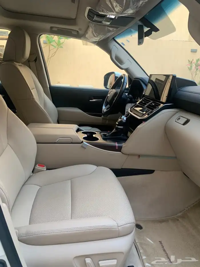 لاندكروزر جي أكس آر 2023 13