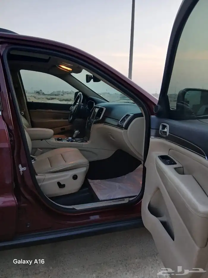 جيب شروكي لمتد 2017 16