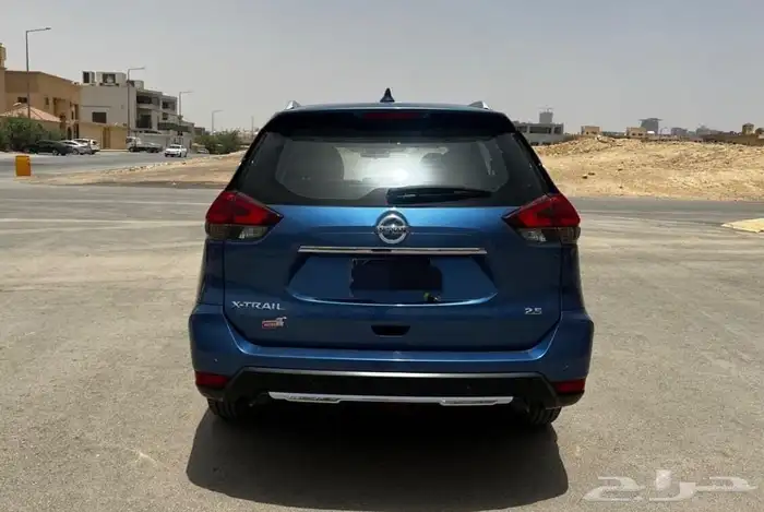 للبيع  نيسان إكس-تريل موديل 2020 - دفع رباعي (4WD) 1