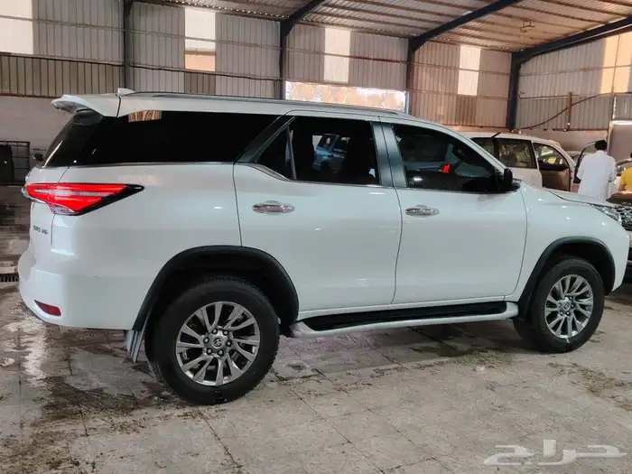 فورتشنر 2023 فل 6سرندل 4