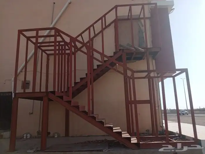 شركة حدادة مظلات سواتر هناجر أبواب درج جميع أعمال الحدادة 3