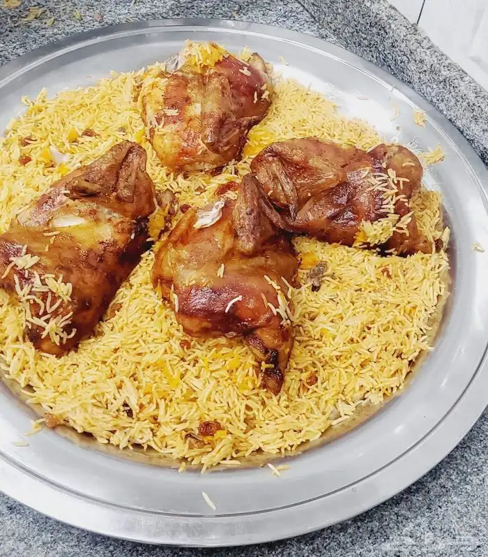 انا طباخ فنان بطبخ وسواق ابي شغل قصر شيوخ فلل بيوت 3