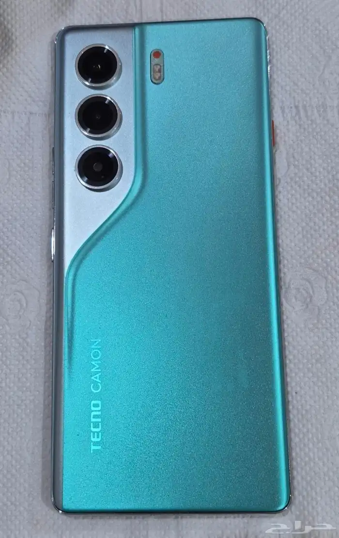 جوال تكنو كامون 40 برو 5G .. 4