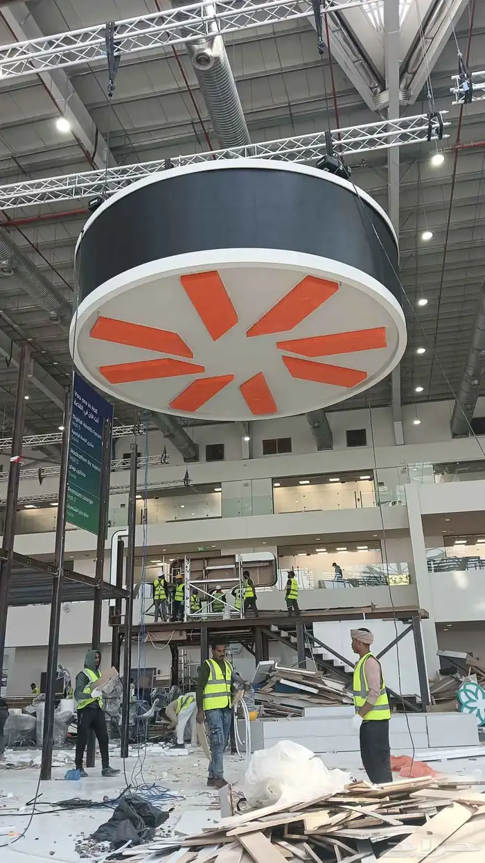 تاجير شاشات وسماعات و اضاءه 3