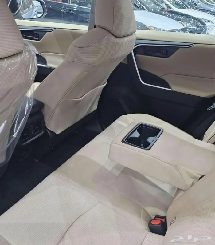 تويوتا راف فور 2025 هايبرد وبنزين جميع الفئات متوفرة 9