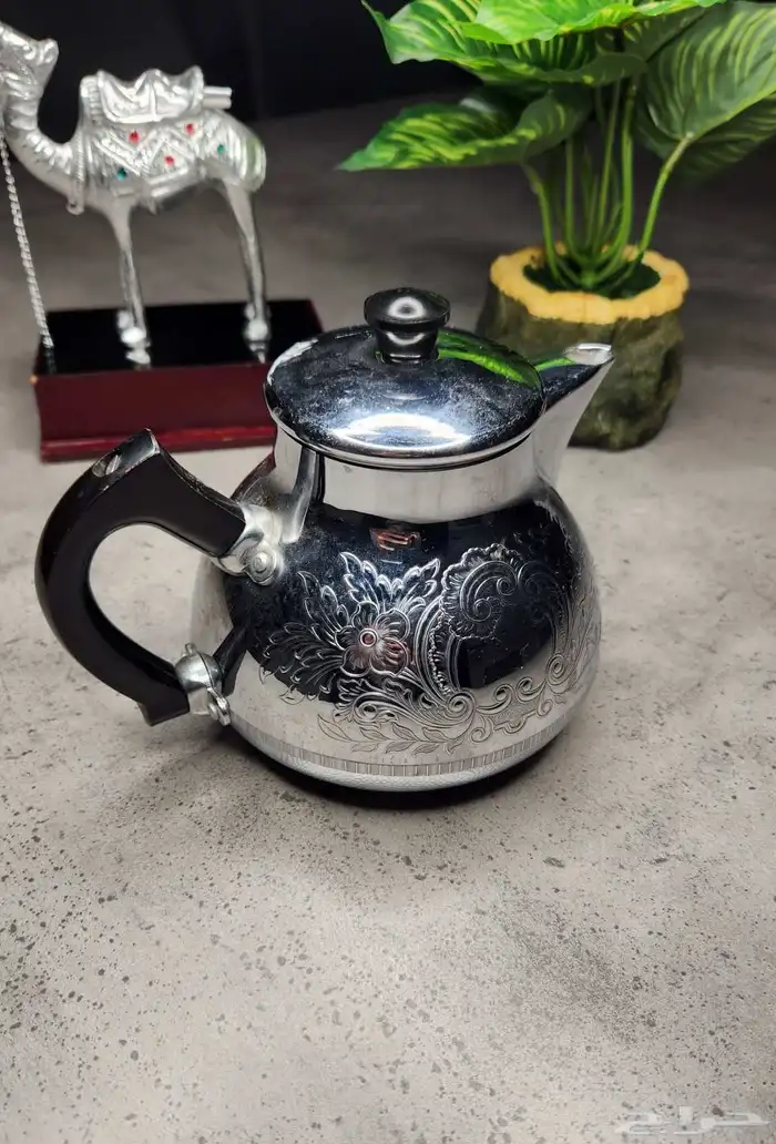 ابريق سوان أبو وزة الإنجليزي الأصلي 0