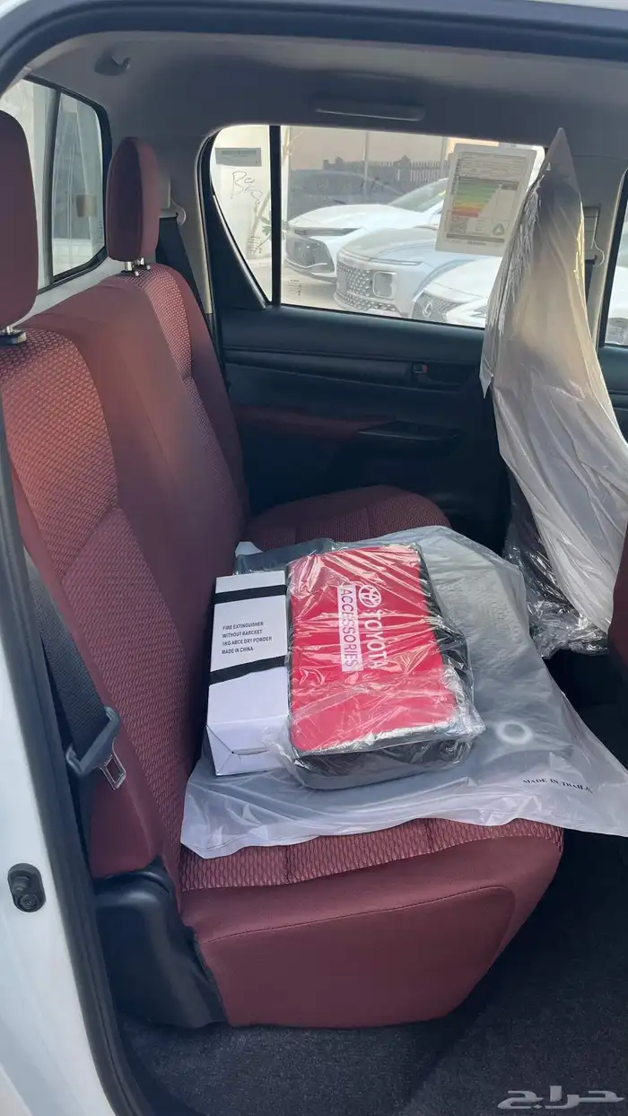 تويوتا هايلوكس غمارتين GL 2025 1