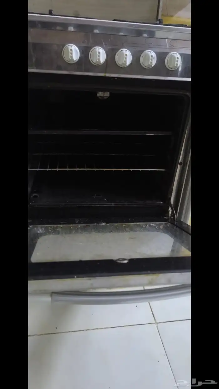 فرن من أربع عيون وبكافة أغراضه للبيع مستعجل 10