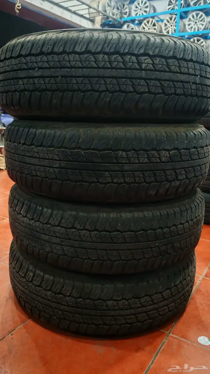 كفرات دنلوب نظيفه جدا 225 70 17 0