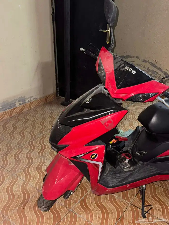 دباب MCW2023 نضيف جدا والممشى 1170 الاوراق موجوده كلها 0