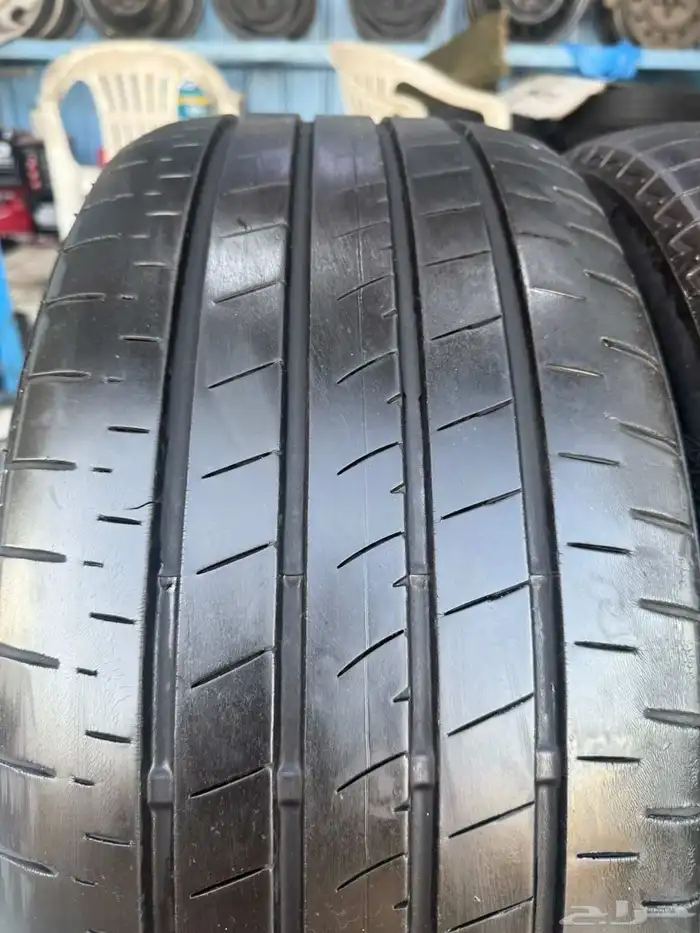 235 45 18 برجستن تاريخ2023 4