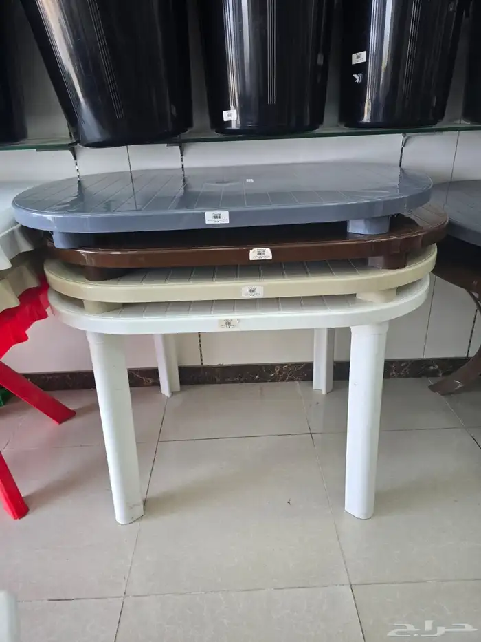 كراسي وطاولات بلاستيك 2