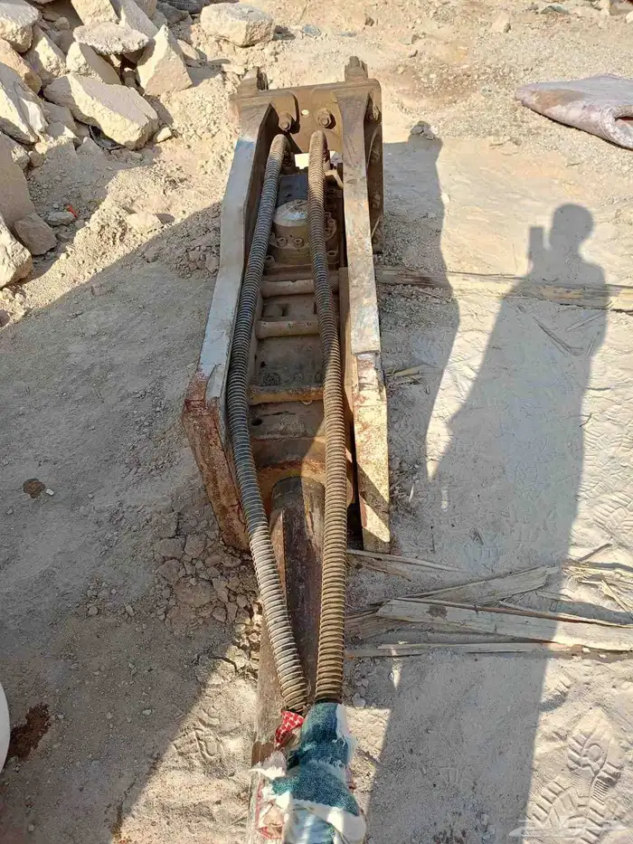 دقاق شاكوش للبيع بحاله جيده ممتازه 3