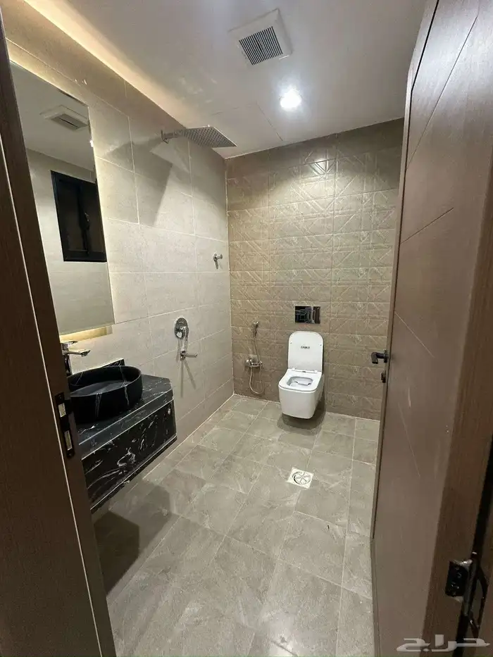 للبيع بحي الضيافه شقق علويه ب 520 الف تشطيب vip 19