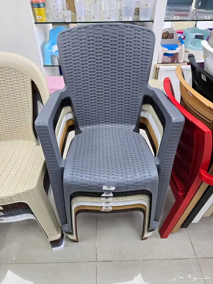 كراسي وطاولات بلاستيك 5