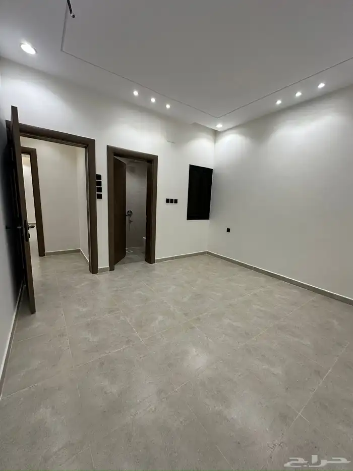 للبيع بحي الضيافه شقق علويه ب 520 الف تشطيب vip 17