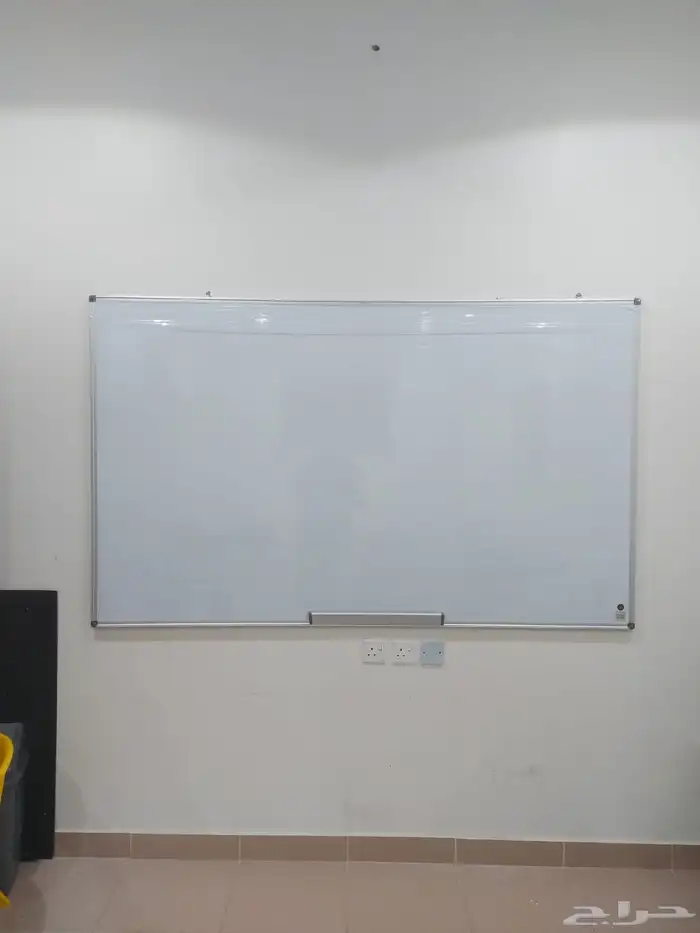 سبورات وطاولات وكراسي 6