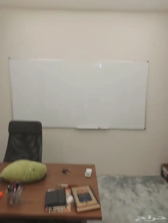 سبورات وطاولات وكراسي 0