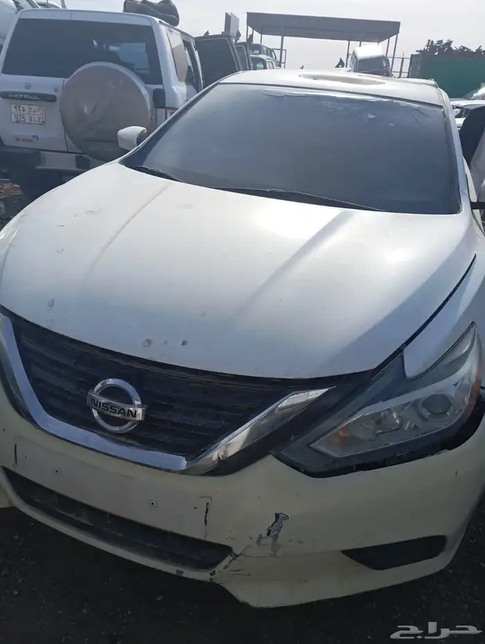 تشليح نيسان انواع قطع غيار حق جميع انواع السيارات جيب باترو 6