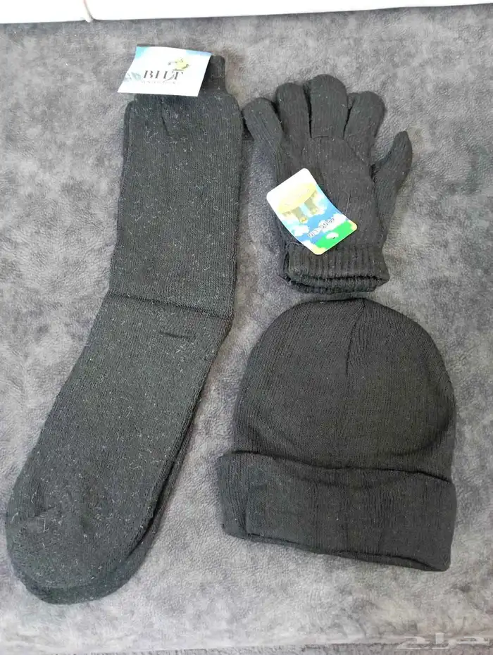 كسوة الشتاء مغلفة وجاهزة للتوزيع ثلاث قطع ب 5 ريال 4