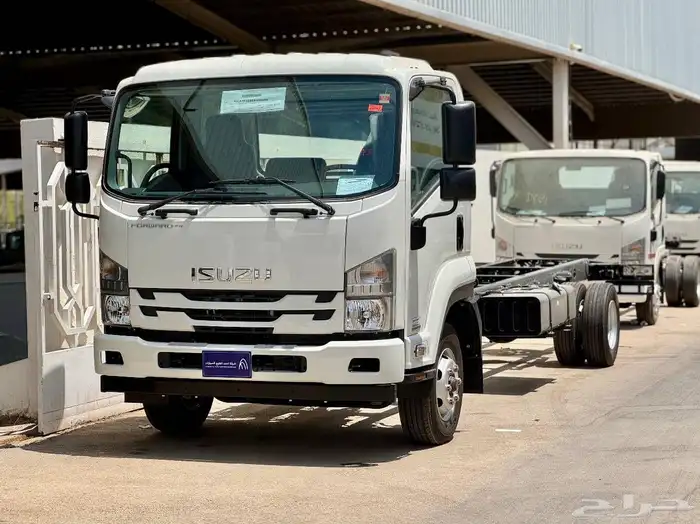 ايسوزو دينا 2025 ( 4 طن - 5 طن - 6 طن - 13 طن ) 3