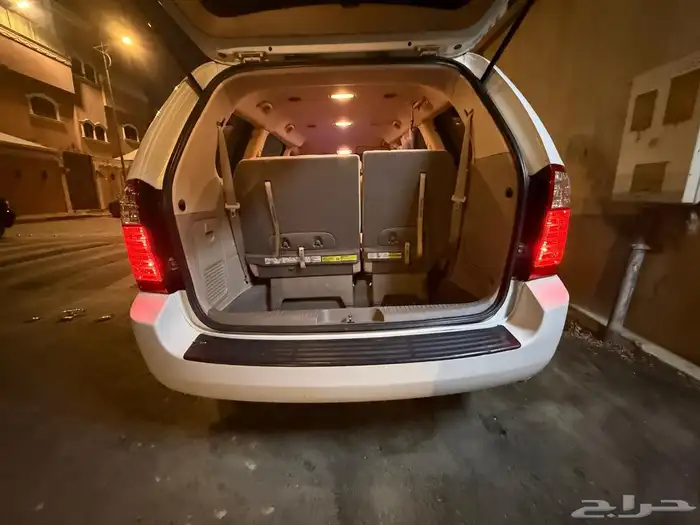 كيا كرنيفال 2015 12